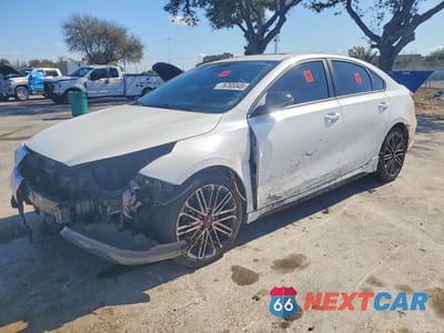 2022 KIA FORTE GT 3KPF44AC8NE442070 - główne zdjęcie licytacji z USA - miniatura