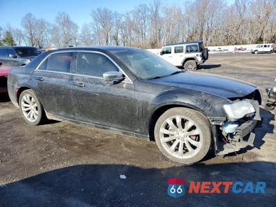 Czwarte zdjęcie samochodu z boku: 2021 CHRYSLER 300 TOURING VIN:2C3CCAAG0MH589434 - miniatura