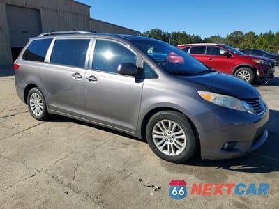 Czwarte zdjęcie samochodu z boku: 2015 TOYOTA SIENNA XLE VIN:5TDYK3DC6FS566169 - miniatura