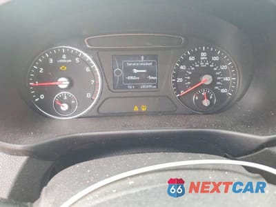 Zdjęcie 9 z 12 samochodu: 2016 KIA SORENTO LX VIN:5XYPGDA36GG075039 - miniatura