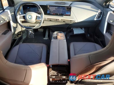 Zdjęcie 8 z 14 samochodu: 2023 BMW IX XDRIVE50 VIN:WB523CF08PCL62493 - miniatura