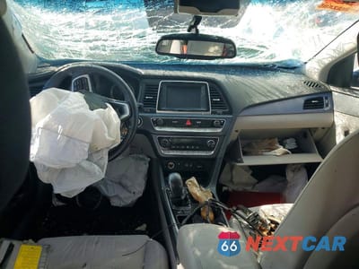 Zdjęcie 8 z 11 samochodu: 2019 HYUNDAI SONATA LIMITED VIN:5NPE34AF7KH746765 - miniatura