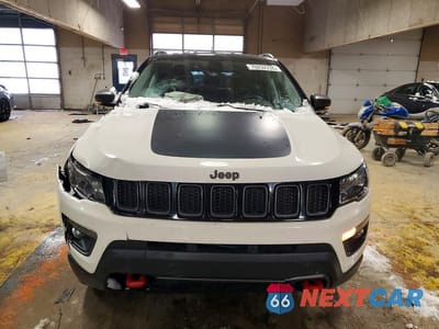 Piąte zdjęcie samochodu w środku: 2020 JEEP COMPASS TRAILHAWK VIN:3C4NJDDB2LT161706 - miniatura