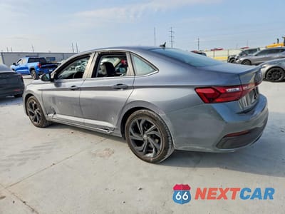 Drugie zdjęcie samochodu z przodu: 2025 VOLKSWAGEN JETTA SE VIN:3VWEX7BU9SM098999 - miniatura