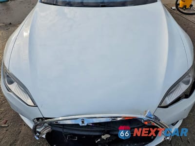 Zdjęcie 11 z 13 samochodu: 2014 TESLA MODEL S VIN:5YJSA1H17EFP50464 - miniatura