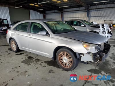 Czwarte zdjęcie samochodu z boku: 2009 CHRYSLER SEBRING TOURING VIN:1C3LC56DX9N516365 - miniatura