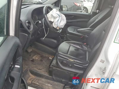 Zdjęcie 8 z 13 samochodu: 2022 MERCEDES-BENZ METRIS VIN:W1YV0CEYXN3971790 - miniatura