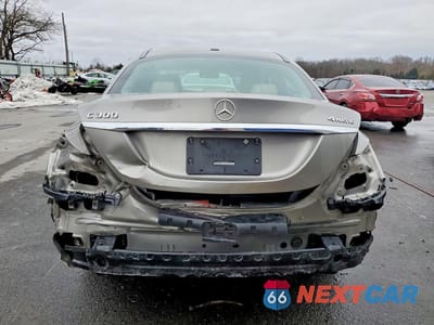 Zdjęcie 6 z 13 samochodu: 2019 MERCEDES-BENZ C 300 4MATIC VIN:55SWF8EB7KU299748 - miniatura