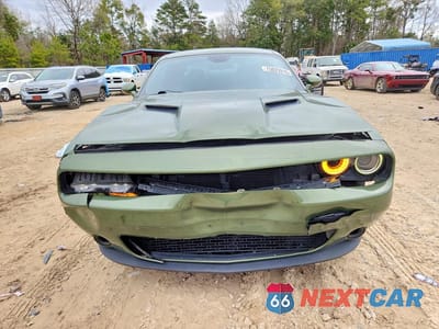 Piąte zdjęcie samochodu w środku: 2019 DODGE CHALLENGER SXT VIN:2C3CDZGG5KH709017 - miniatura