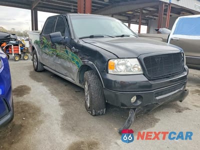 Czwarte zdjęcie samochodu z boku: 2007 FORD F150 SUPERCREW VIN:1FTRW12597FA05323 - miniatura