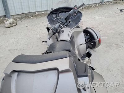 Zdjęcie 6 z 10 samochodu: 2014 CAN-AM SPYDER ROADSTER RT VIN:2BXNBDD12EV000158 - miniatura