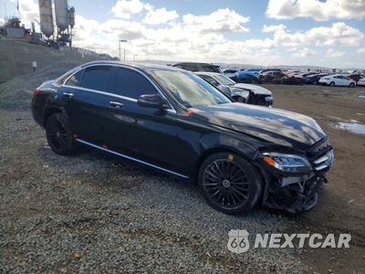 Czwarte zdjęcie samochodu z boku: 2019 MERCEDES-BENZ C 300 4MATIC VIN:55SWF8EB0KU316423 - miniatura