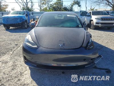 Piąte zdjęcie samochodu w środku: 2021 TESLA MODEL 3 VIN:5YJ3E1EC0MF914411 - miniatura