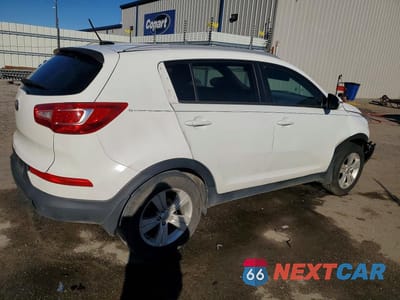 Trzecie zdjęcie samochodu z tyłu: 2013 KIA SPORTAGE LX VIN:KNDPB3A21D7429736 - miniatura