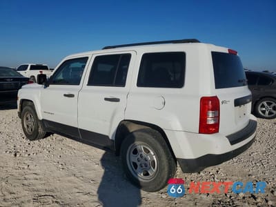 Drugie zdjęcie samochodu z przodu: 2016 JEEP PATRIOT SPORT VIN:1C4NJPBB7GD774355 - miniatura