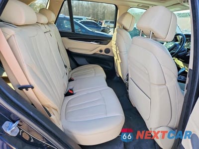 Zdjęcie 11 z 13 samochodu: 2016 BMW X5 M VIN:5UXKR0C52G0P29227 - miniatura