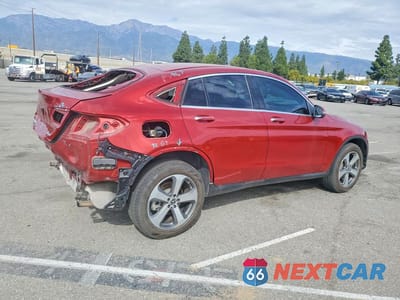 Trzecie zdjęcie samochodu z tyłu: 2018 MERCEDES-BENZ GLC COUPE 300 4MATIC VIN:WDC0J4KB0JF295676 - miniatura