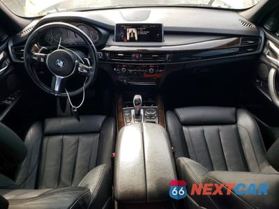 Zdjęcie 8 z 13 samochodu: 2015 BMW X5 XDRIVE35D VIN:5UXKS4C52F0J98265 - miniatura