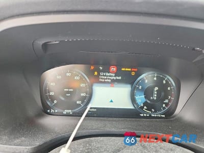 Zdjęcie 9 z 11 samochodu: 2019 VOLVO S60 T6 R-DESIGN VIN:7JRA22TM6KG003974 - miniatura