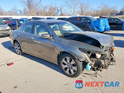 Czwarte zdjęcie samochodu z boku: 2008 HONDA ACCORD EXL VIN:1HGCP36898A023520 - miniatura