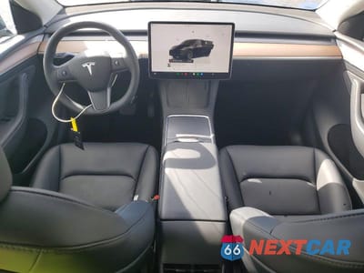 Zdjęcie 8 z 13 samochodu: 2025 TESLA MODEL Y VIN:7SAYGDED2SF321014 - miniatura