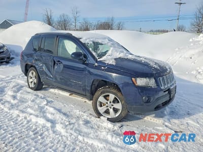 Czwarte zdjęcie samochodu z boku: 2014 JEEP COMPASS LATITUDE VIN:1C4NJDEB0ED688182 - miniatura