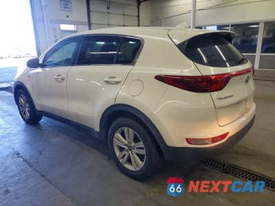Drugie zdjęcie samochodu z przodu: 2019 KIA SPORTAGE LX VIN:KNDPMCAC4K7593112 - miniatura