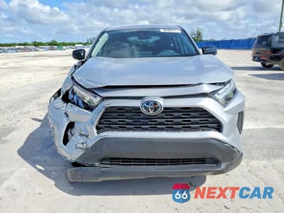 Piąte zdjęcie samochodu w środku: 2025 TOYOTA RAV4 LE VIN:2T3H1RFV3SW412628 - miniatura