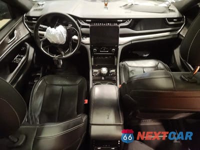 Zdjęcie 8 z 13 samochodu: 2023 JEEP GRAND CHEROKEE L OVERLAND VIN:1C4RJKDT4P8861164 - miniatura