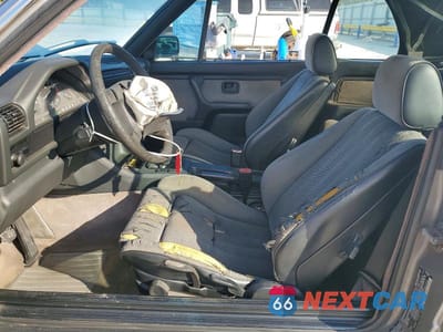 Zdjęcie 7 z 11 samochodu: 1991 BMW 318 I VIN:WBABA7317MEJ11315 - miniatura