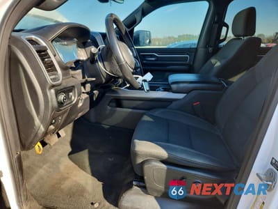Zdjęcie 7 z 12 samochodu: 2021 RAM 1500 BIG HORN/LONE STAR VIN:1C6SRFFT7MN651354 - miniatura