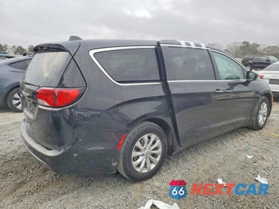 Trzecie zdjęcie samochodu z tyłu: 2018 CHRYSLER PACIFICA TOURING PLUS VIN:2C4RC1FG0JR102267 - miniatura