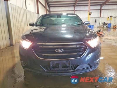 Piąte zdjęcie samochodu w środku: 2015 FORD TAURUS LIMITED VIN:1FAHP2J84FG150939 - miniatura