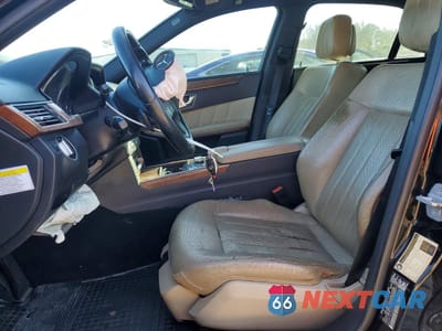 Zdjęcie 7 z 12 samochodu: 2011 MERCEDES-BENZ E 550 VIN:WDDHF7CB1BA280506 - miniatura