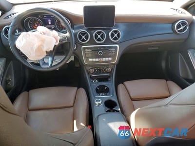 Zdjęcie 8 z 12 samochodu: 2018 MERCEDES-BENZ GLA 250 VIN:WDCTG4EB8JJ529194 - miniatura