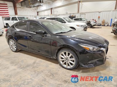 Czwarte zdjęcie samochodu z boku: 2017 MAZDA 3 TOURING VIN:3MZBN1V72HM101732 - miniatura