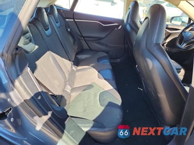 Zdjęcie 10 z 12 samochodu: 2013 TESLA MODEL S VIN:5YJSA1AG0DFP07498 - miniatura