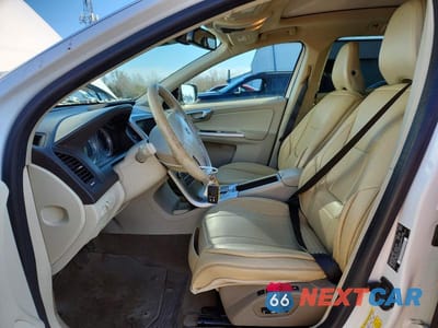 Zdjęcie 7 z 13 samochodu: 2010 VOLVO XC60 T6 VIN:YV4992DZ6A2062670 - miniatura