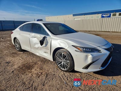 Czwarte zdjęcie samochodu z boku: 2025 LEXUS ES 350 BASE VIN:58ADZ1B13SU214032 - miniatura