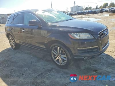 Czwarte zdjęcie samochodu z boku: 2014 AUDI Q7 PREMIUM PLUS VIN:WA1LMAFE5ED013640 - miniatura