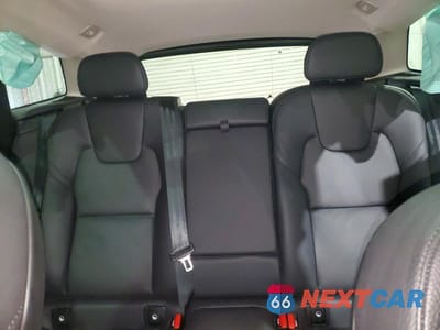 Zdjęcie 10 z 12 samochodu: 2024 VOLVO XC60 PLUS VIN:YV4L12RL7R1879777 - miniatura