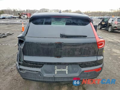 Zdjęcie 6 z 14 samochodu: 2021 VOLVO XC40 T5 R-DESIGN VIN:YV4162UM6M2499017 - miniatura