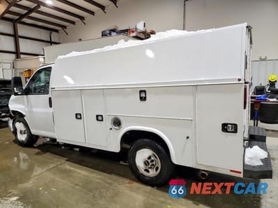 Drugie zdjęcie samochodu z przodu: 2023 GMC SAVANA CUTAWAY G3500 VIN:1GD07RFP8P1111187 - miniatura