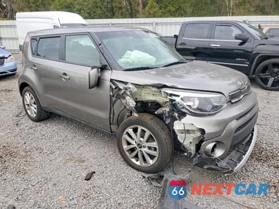 Czwarte zdjęcie samochodu z boku: 2017 KIA SOUL + VIN:KNDJP3A5XH7493538 - miniatura