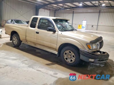 Czwarte zdjęcie samochodu z boku: 2002 TOYOTA TACOMA XTRACAB VIN:5TEVL52N32Z120641 - miniatura