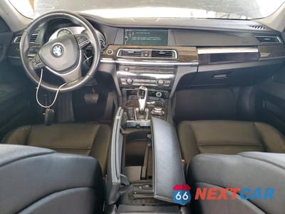 Zdjęcie 8 z 12 samochodu: 2012 BMW 740 I VIN:WBAKA4C51CDS99383 - miniatura