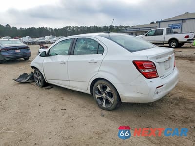 Drugie zdjęcie samochodu z przodu: 2020 CHEVROLET SONIC PREMIER VIN:1G1JF5SBXL4112745 - miniatura