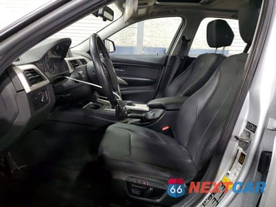 Zdjęcie 7 z 11 samochodu: 2015 BMW 320 I XDRIVE VIN:WBA3C3G56FNT53410 - miniatura