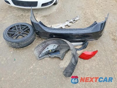 Zdjęcie 12 z 12 samochodu: 2015 KIA K900 VIN:KNALW4D44F6017435 - miniatura