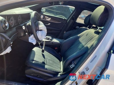 Zdjęcie 7 z 11 samochodu: 2018 MERCEDES-BENZ E 300 VIN:WDDZF4JB0JA355457 - miniatura